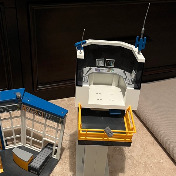 Playmobil Airport Terminal Playset (5338) - Picture 5 of 6